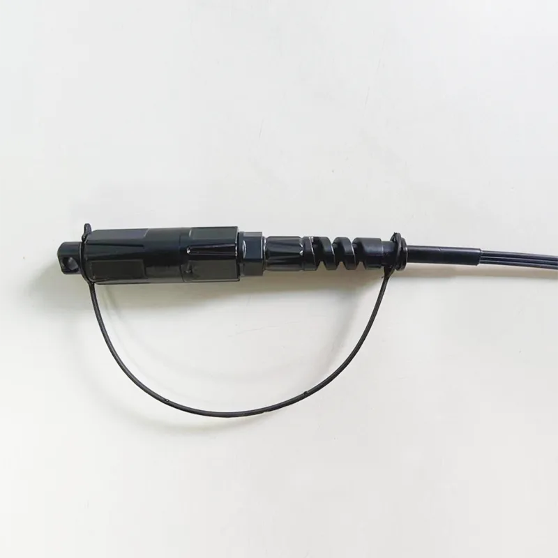 Câble de chute imperméable de 5x2 mm SC / APC Connecteur Pigne de fibre optique