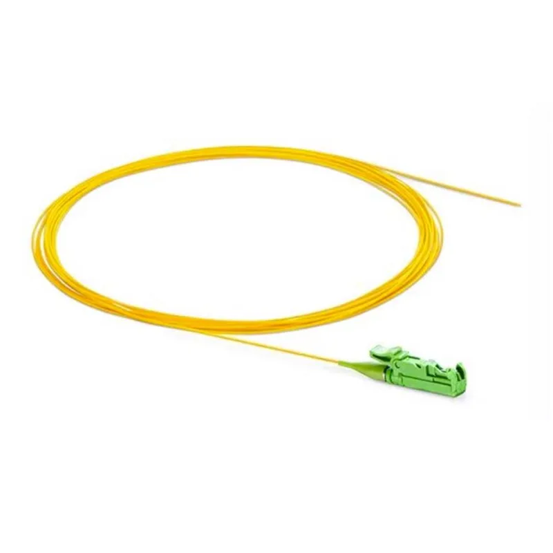 E2000 / APC 0,9 ​​mm en fibre optique Pigne